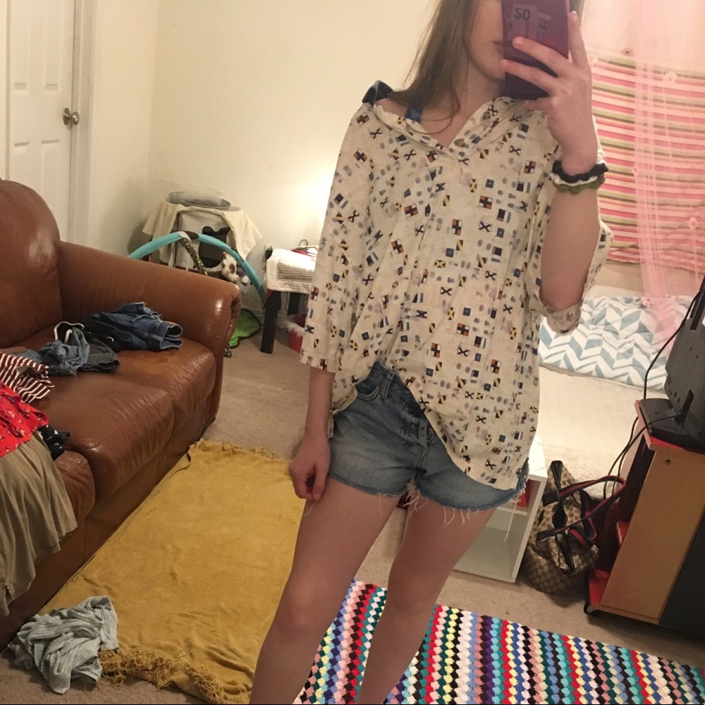 Edgy top 🌞